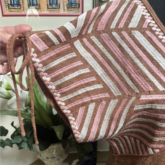 SAVANNA JANE BROWN & PINK BABYDOLL HIGH-LOW EMBROIDERED V-NECK CASUAL TOP SZ S - Picture 4 of 11